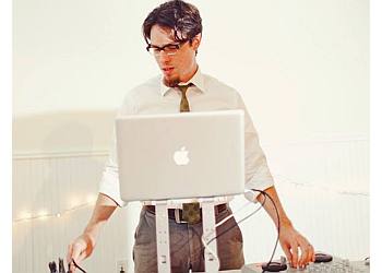 BYRNE ROCK MOBILE DJ SERVICE