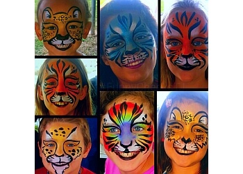 FUNNY CHEEKS FACE PAINTING