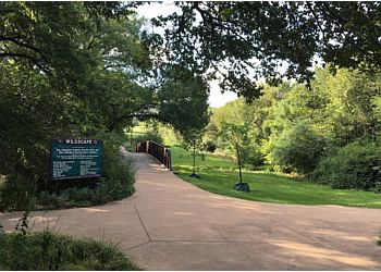 VETERANS PARK TRAIL
