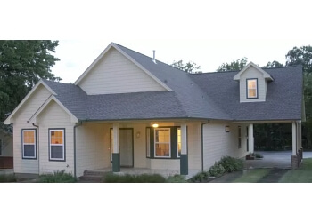 THOMAS CUSTOM HOMES