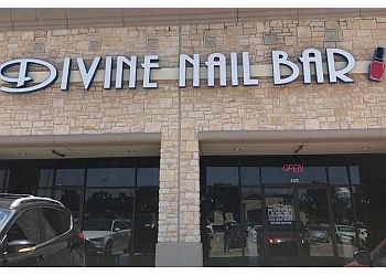 DIVINE NAIL BAR