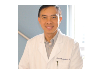 DR. PAUL PHOLVICHITR, OD